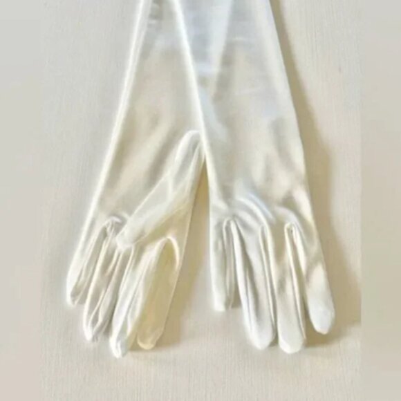 BHLDN Wedding Gloves - Picture 3 of 4